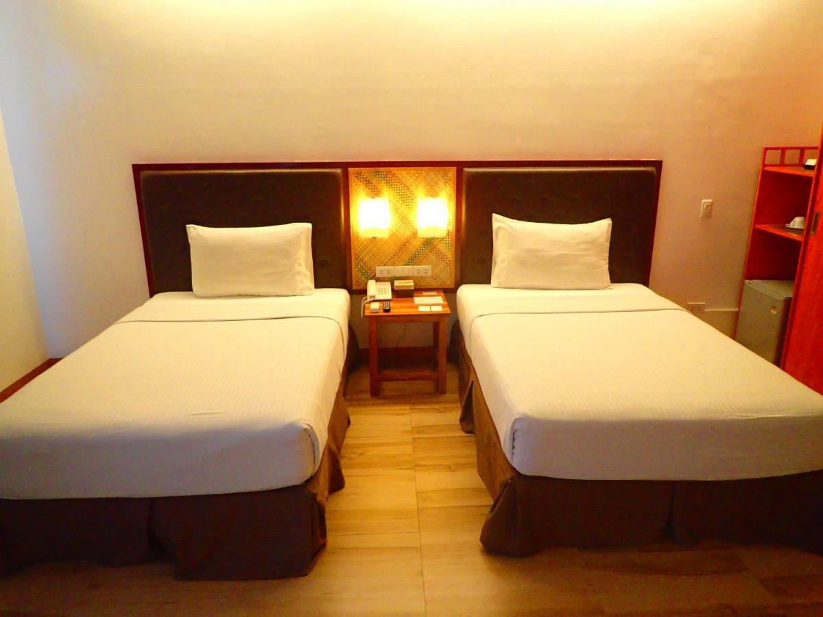 Aozora Seaside Mactan Hotel Lapu-Lapu City Exterior foto