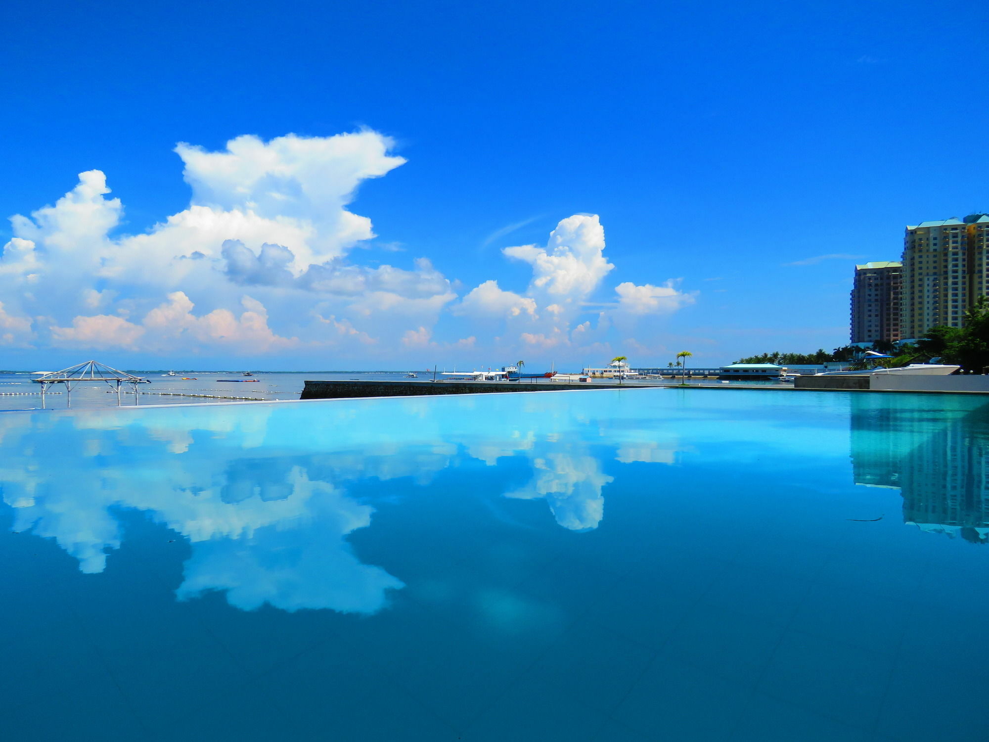 Aozora Seaside Mactan Hotel Lapu-Lapu City Exterior foto