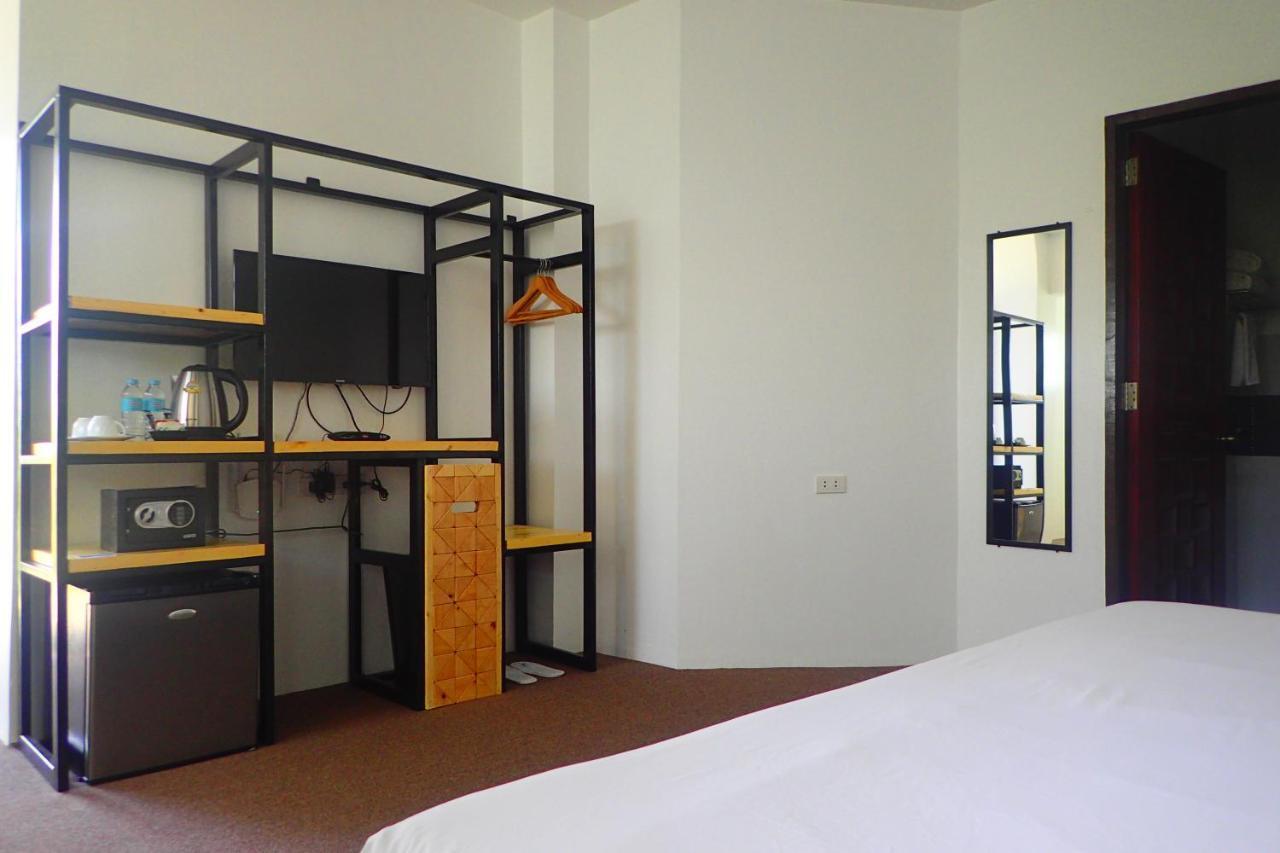 Aozora Seaside Mactan Hotel Lapu-Lapu City Exterior foto